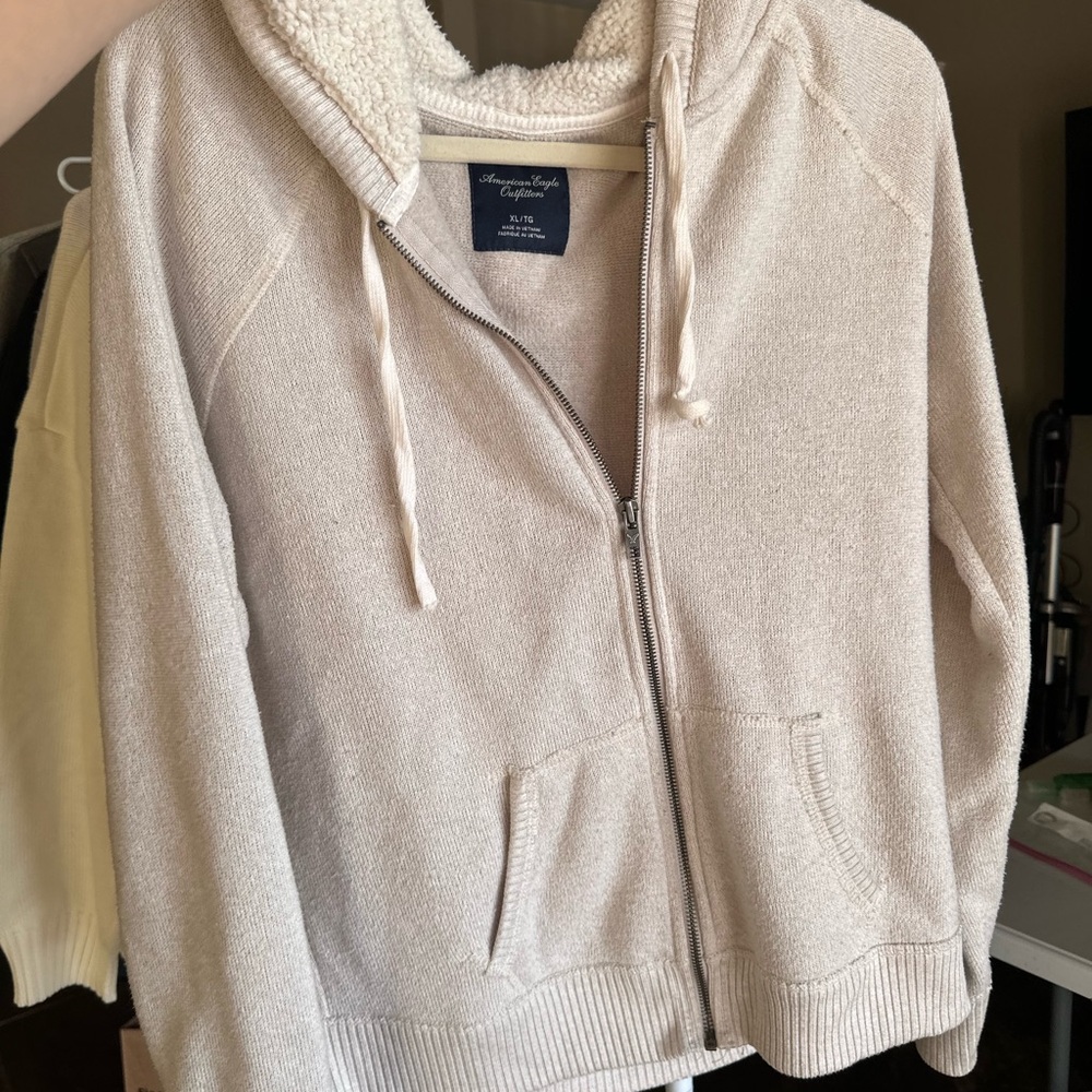 American Eagle Outfitters Women's Zip Up Hoodie